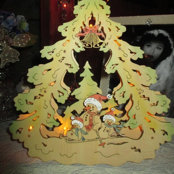 German Collectable Wooden Christmas Tree - Picture 11 of 11